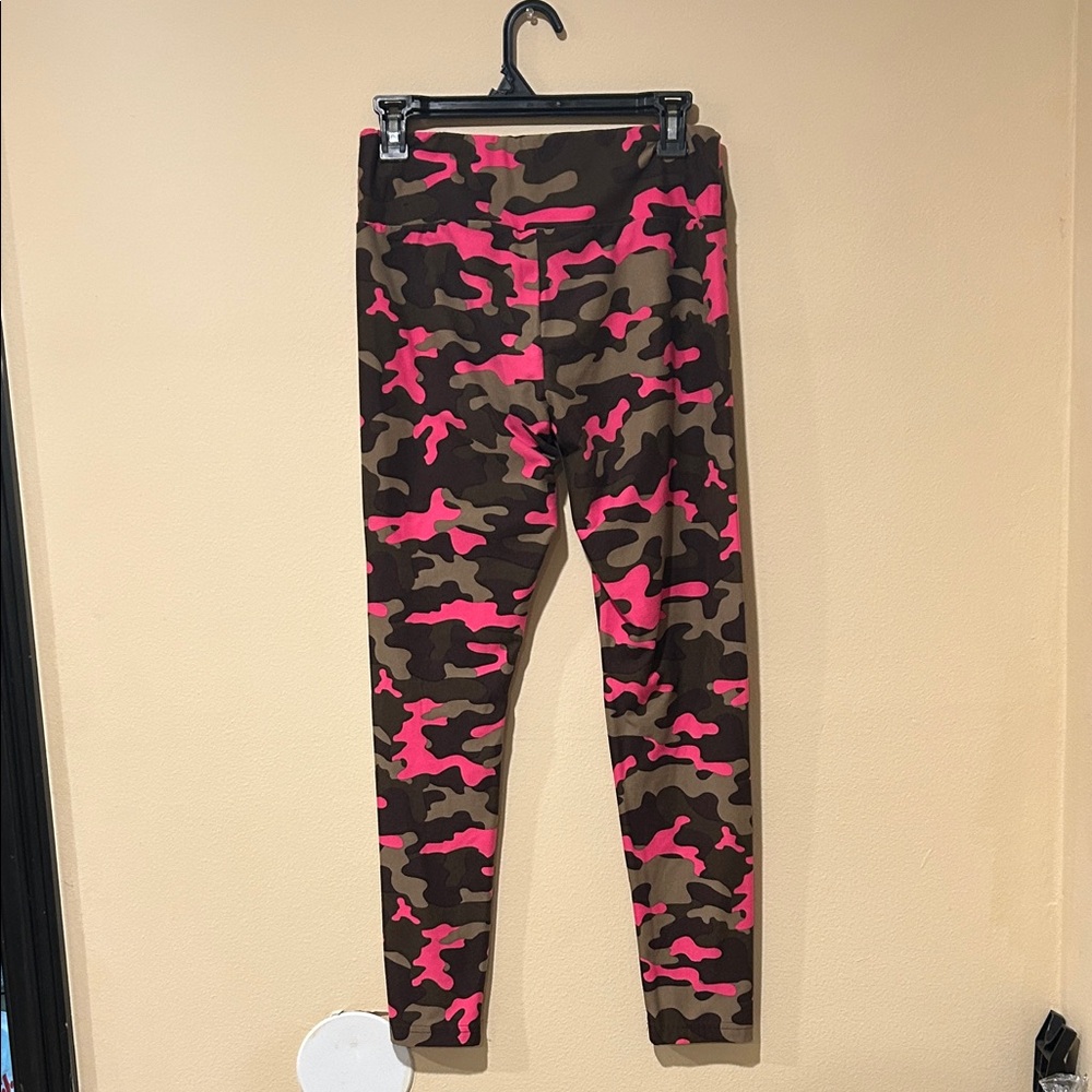 Girls Camouflage Leggings - Pink and Brown